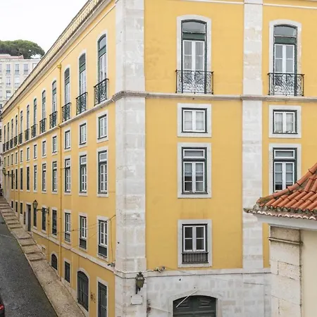 Apartment Plum Guide - East Wind *